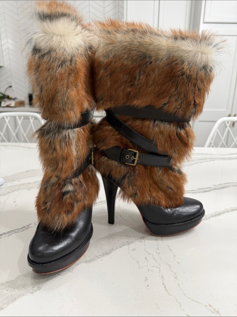 Vintage Rare Y2K UGG Foxley Leather and Shearling Boots- Apres Ski Glam Size 6